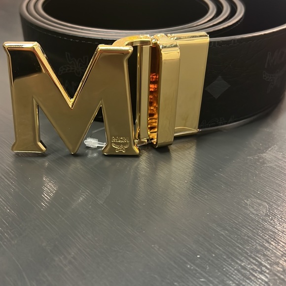 MCM
Men's Claus Monogram Reversible Belt - Picture 2 of 8
